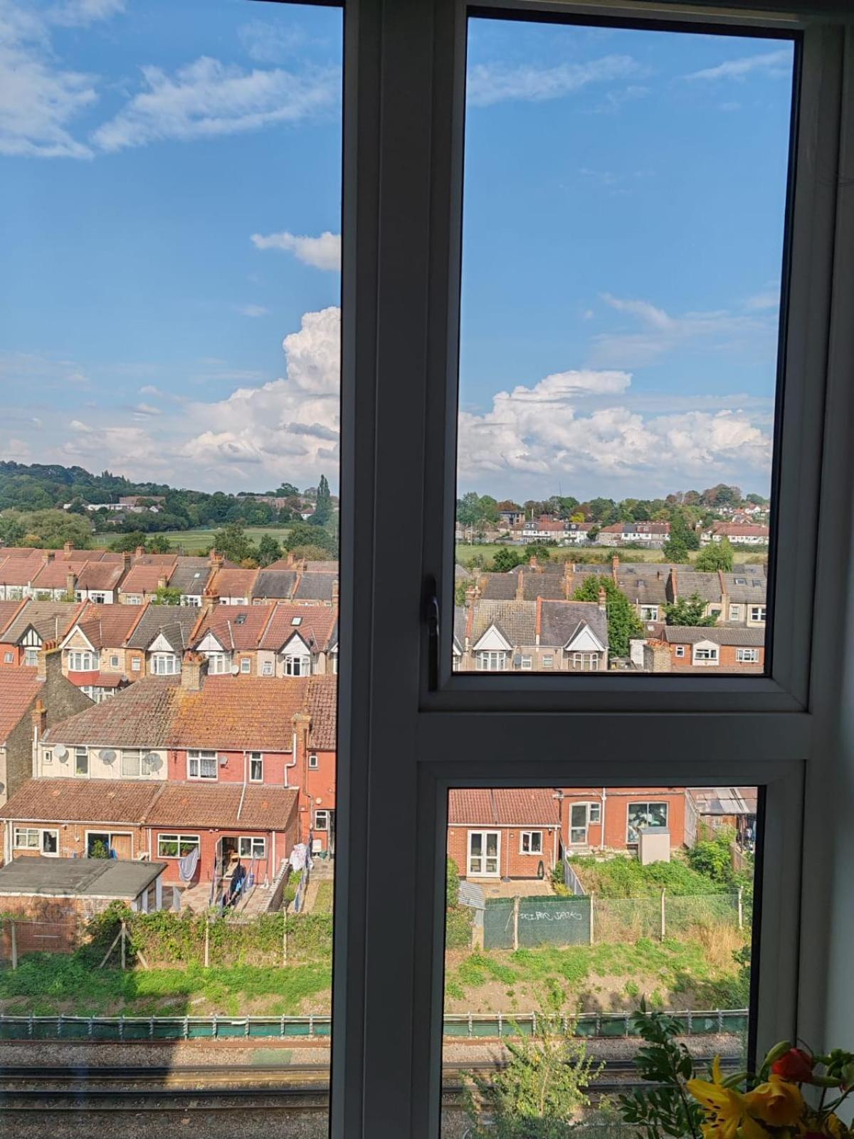 Sudbury Hill Проживание в семье *